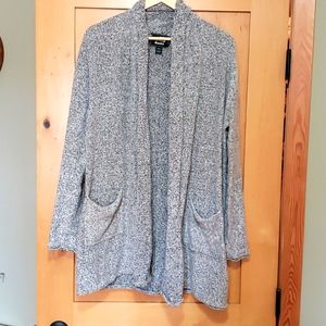 Roots cardigan